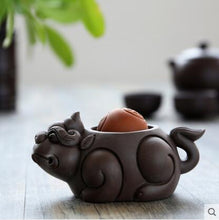 Load image into Gallery viewer, Creative Tea Pet Ornaments Zisha Tea Pet Golden Toad Tea Set Accessories Tea Art Small Monk Figure Ornaments
